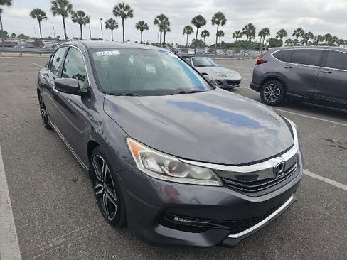 Used 2017 Honda Accord Sport Special Edition image 2