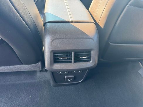 Used 2022 GMC Terrain Denali w/ Denali Premium Package AWD/4WD image 16