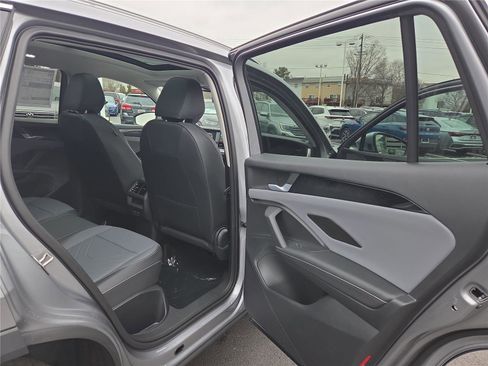 New 2026 Volkswagen Tiguan SE image 29