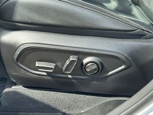 Used 2023 Jeep Grand Cherokee Altitude image 10