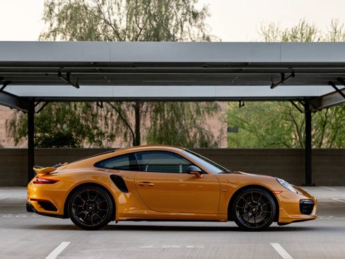 Used 2018 Porsche 911 Turbo S image 9