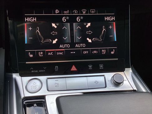 Used 2019 Audi e-tron Prestige w/ Prestige Package image 21