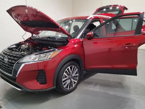 Used 2023 Nissan Kicks SV FWD image 11