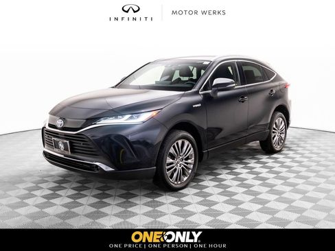 Used 2021 Toyota Venza XLE image 1