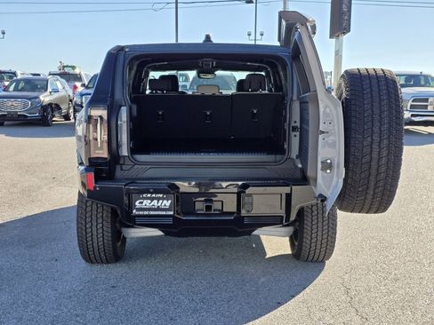 New 2026 GMC Hummer EV SUV image 7