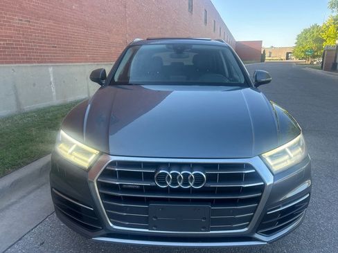Used 2018 Audi Q5 2.0T Premium Plus w/ Premium Plus Package AWD/4WD image 5