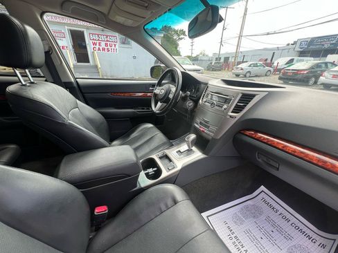 Used 2011 Subaru Outback 2.5i Limited w/ PWR Moonroof Pkg AWD/4WD image 21
