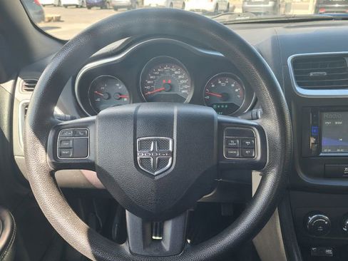 Used 2013 Dodge Avenger SE image 10