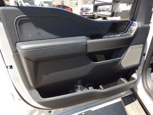 New 2025 Ford F350 Lariat w/ Lariat Ultimate Package image 34