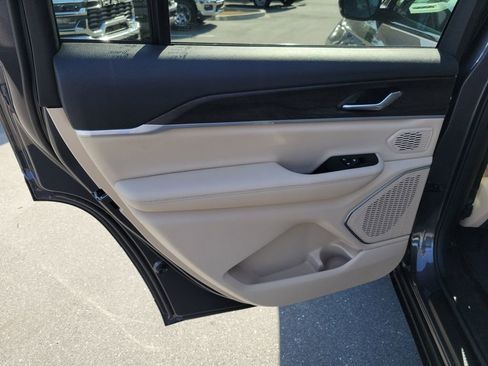 New 2026 Jeep Grand Cherokee L Limited AWD/4WD image 26