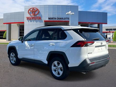 Used 2020 Toyota RAV4 XLE FWD image 6