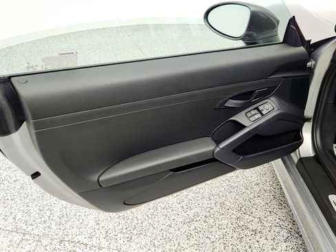 Used 2022 Porsche 718 Boxster T Roadster with Adaptive Sport image 12