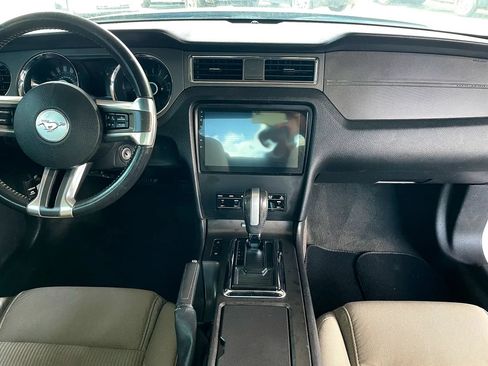 Used 2013 Ford Mustang Coupe RWD image 13