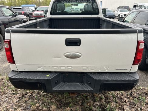 Used 2012 Ford F350 XL w/ Camper Pkg AWD/4WD image 5