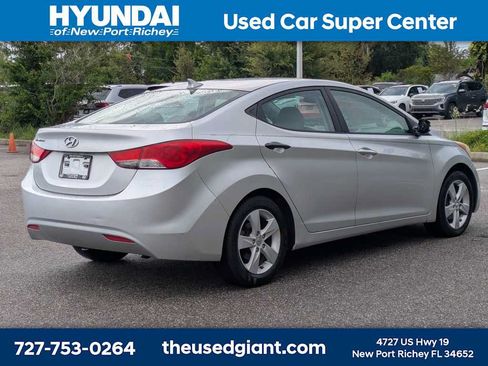 Used 2012 Hyundai Elantra GLS w/ Preferred Pkg 3 FWD image 5