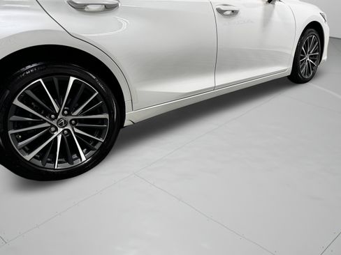 Used 2022 Lexus ES 350 w/ Premium Package FWD image 41