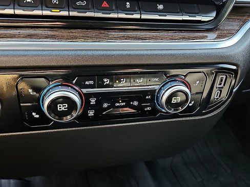 Used 2023 GMC Sierra 1500 SLE image 18