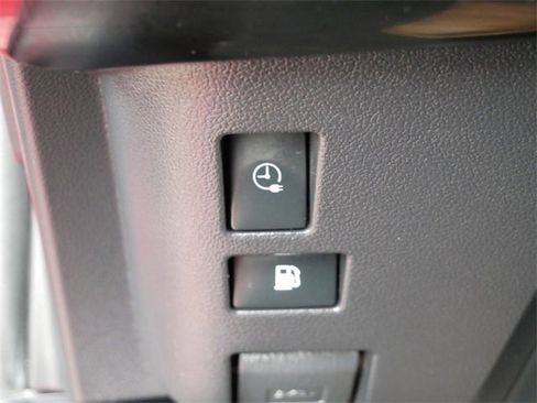 Used 2017 Toyota Prius Prime Premium image 16