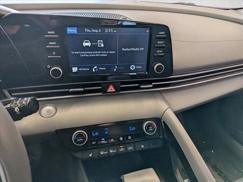 Used 2021 Hyundai Elantra SEL w/ Convenience Package FWD image 19
