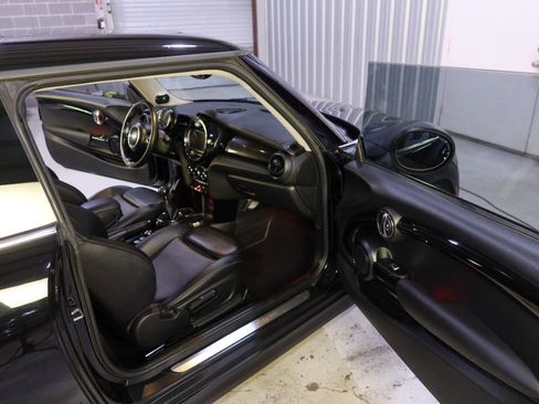 Used 2017 MINI Cooper S w/ Premium Package FWD image 12