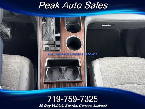 Used 2022 Toyota Sienna LE AWD/4WD image 23
