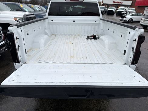 Used 2022 Chevrolet Silverado 2500 Custom w/ Custom Convenience Package AWD/4WD image 29