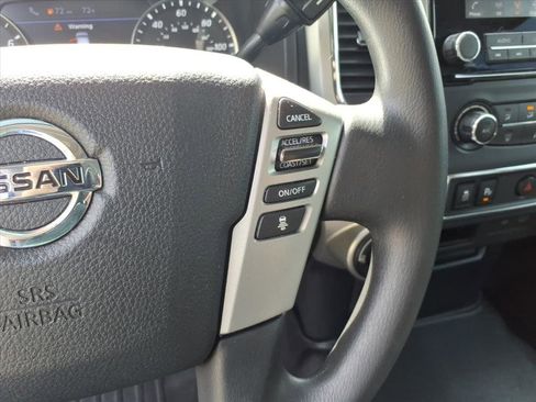 Used 2021 Nissan Titan SV AWD/4WD image 29
