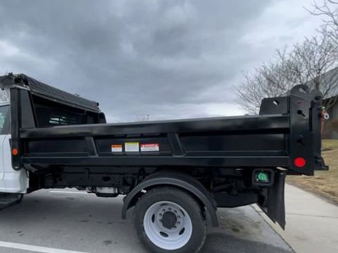 New 2025 Ford F550 4x4 Regular Cab Super Duty image 4