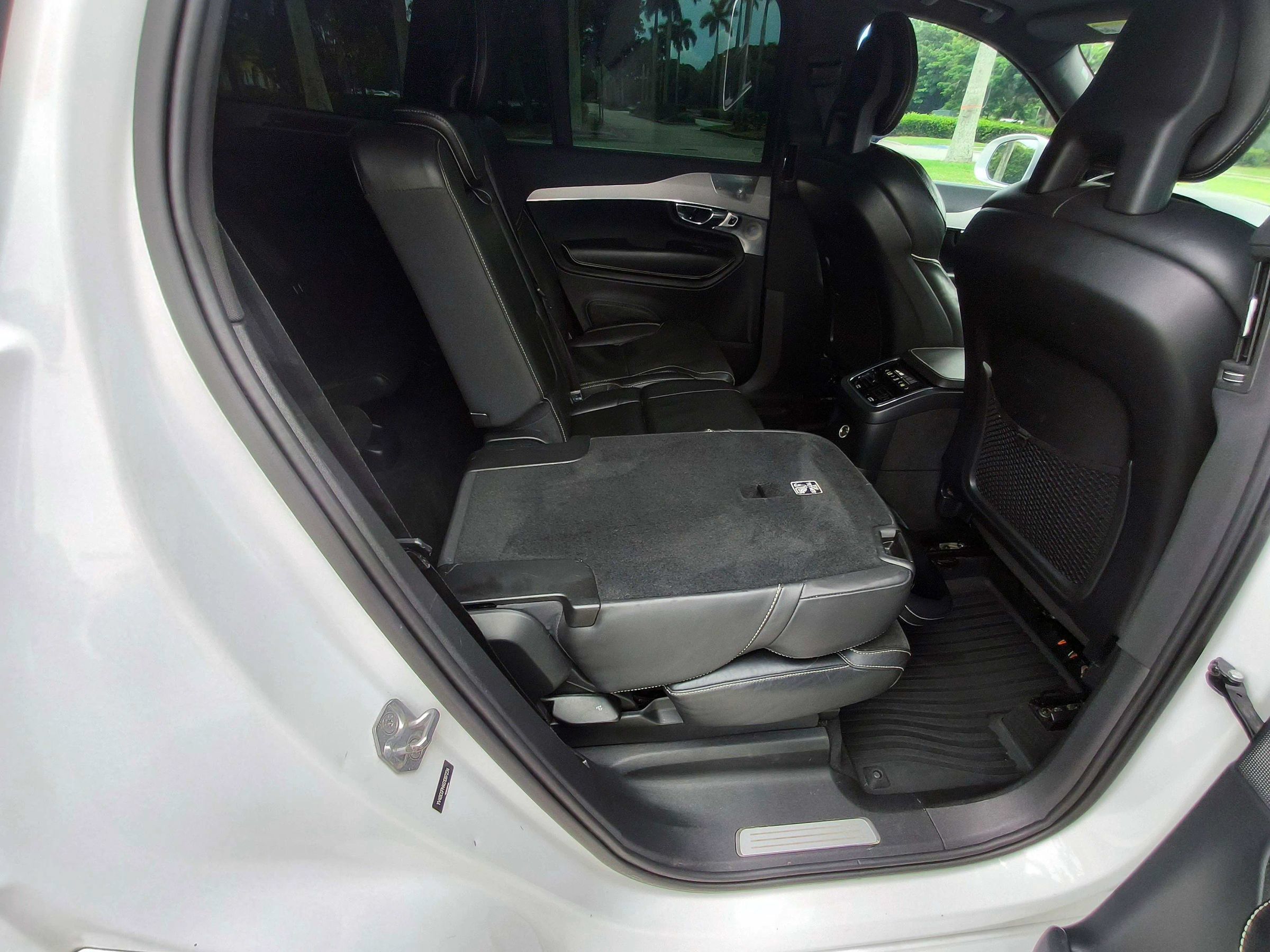 Used 2016 Volvo XC90 T8 R-Design AWD/4WD image 39
