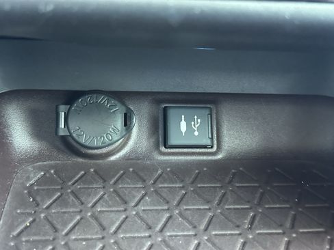 Used 2019 Toyota RAV4 Limited w/ Cold Weather Package FWD image 30