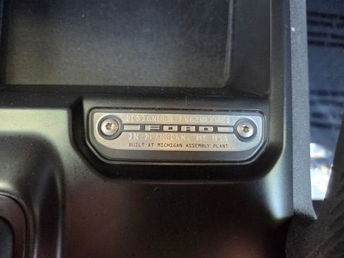 Used 2024 Ford Bronco Outer Banks AWD/4WD image 30