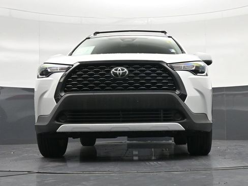 Used 2024 Toyota Corolla Cross LE w/ Moonroof Package FWD image 32