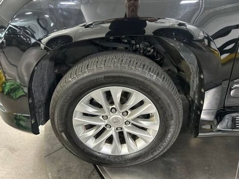 Used 2019 Lexus GX 460 Premium w/ Premium Package AWD/4WD image 32