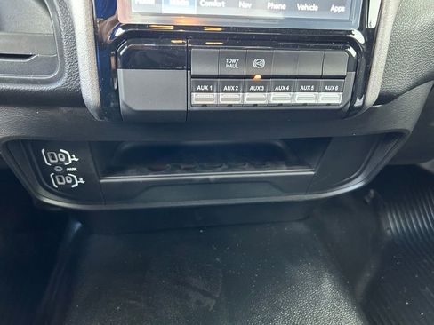 New 2024 RAM 3500 Tradesman image 33