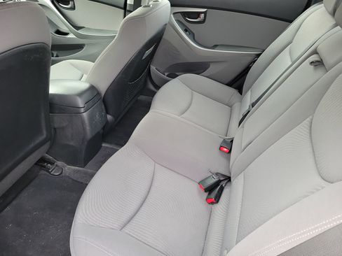 Used 2015 Hyundai Elantra SE w/ Option Group 02 image 9