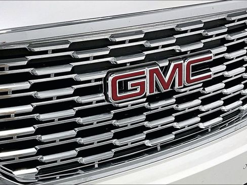 Used 2020 GMC Yukon Denali AWD/4WD image 34