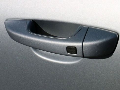 Used 2016 Porsche Cayenne GTS image 10