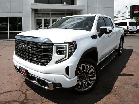 Used 2023 GMC Sierra 1500 Denali Ultimate AWD/4WD image 47
