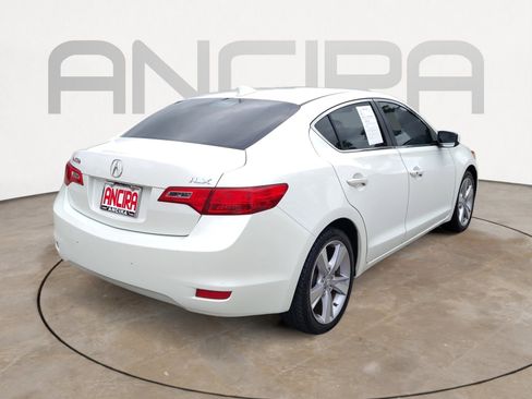 Used 2013 Acura ILX w/ Technology Package FWD image 13