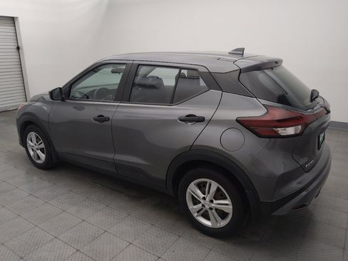 Used 2023 Nissan Kicks S FWD image 3