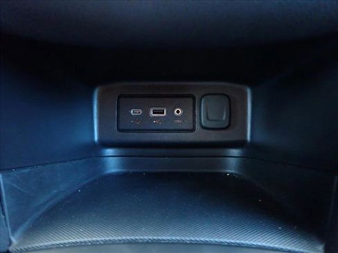 Used 2024 Chevrolet Equinox LT image 19