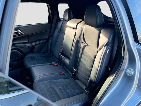 Used 2022 Mitsubishi Outlander SEL Black Edition image 24