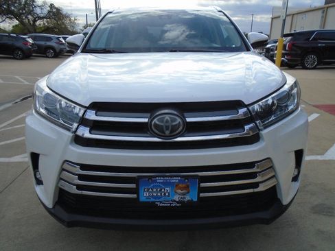 Used 2019 Toyota Highlander FWD V6 image 5