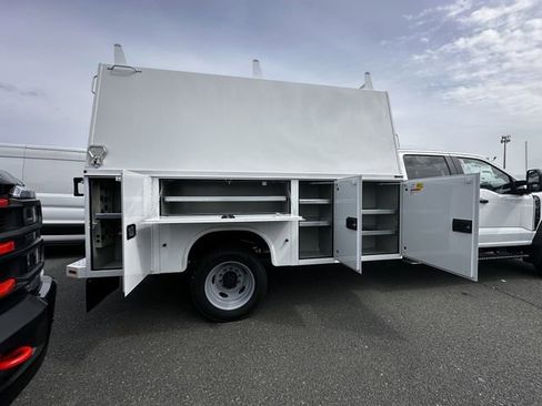 New 2026 Ford F550 4x4 Crew Cab image 65