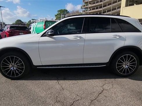 Used 2022 Mercedes-Benz GLC 300 image 5
