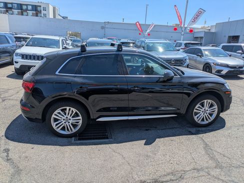 Used 2018 Audi Q5 Prestige AWD/4WD image 2