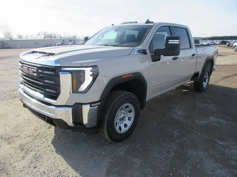 New 2026 GMC Sierra 2500 Pro image 10