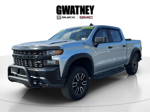 Used 2021 Chevrolet Silverado 1500 Custom Trail Boss w/ LPO, Dark Essentials Package image 2