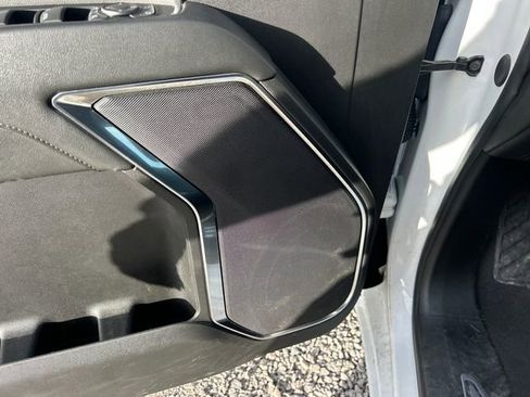 Used 2024 GMC Sierra 1500 SLT image 31