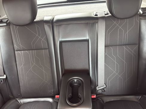 Used 2019 Chevrolet Trax LT w/ LT Convenience Package AWD/4WD image 36